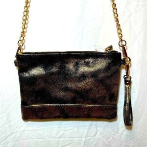 Gold Metallic Crossbody Purse with Chain Strap NWOT